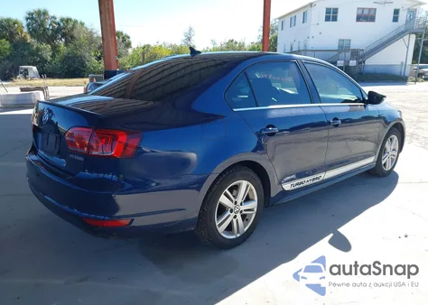 2013 Volkswagen Jetta Hybrid Sel from USA, damaged, VIN 3VW637AJ3DM207256